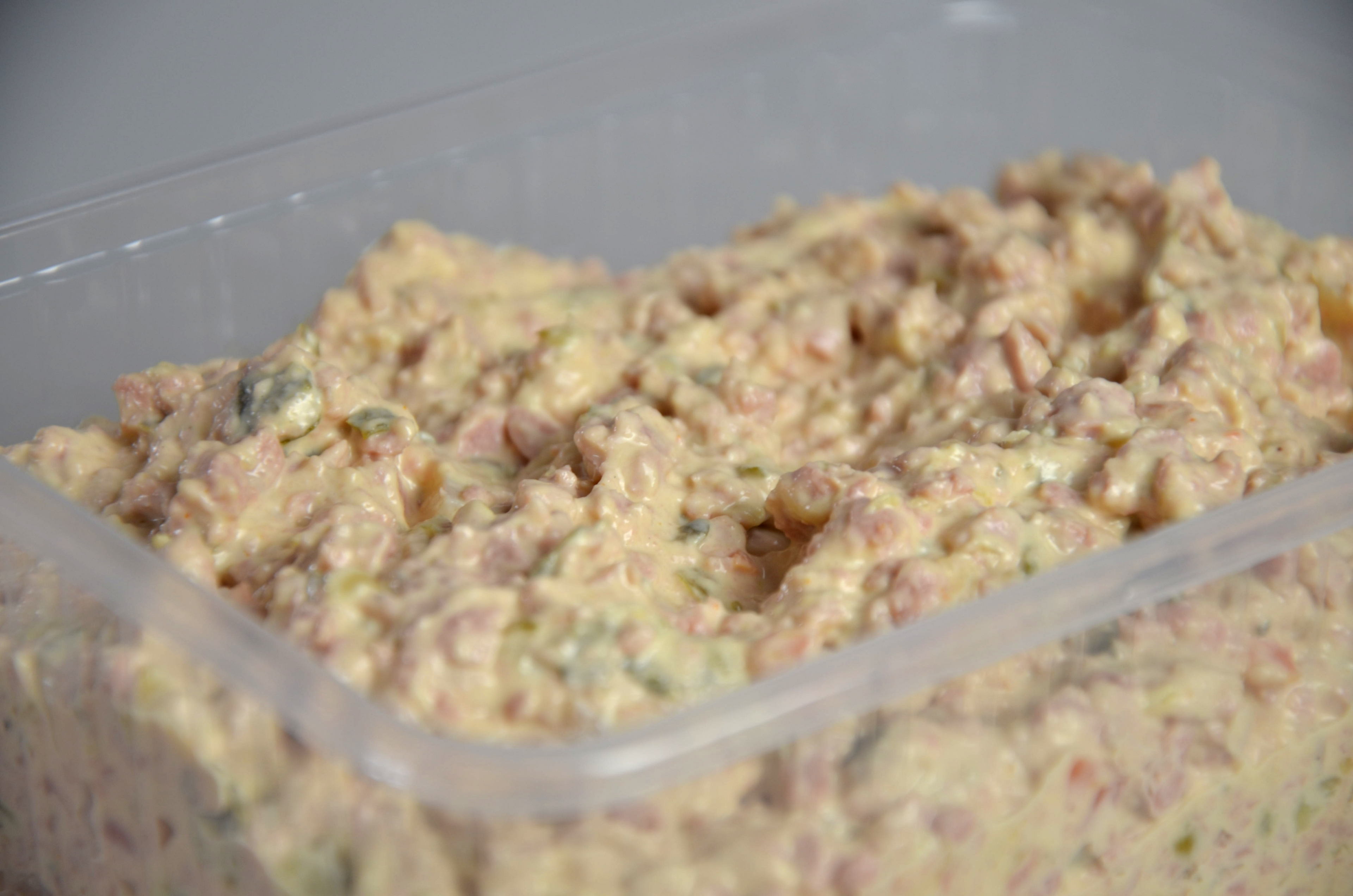 Obrázek výrobku - Salát jemný na chlebíčky 1000g bal.